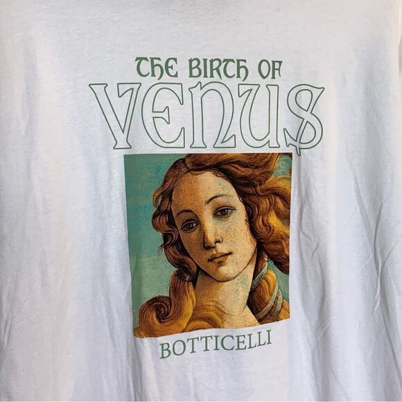 Urban Outfitters Mad Engine Graphic Long Sleeve Top Size Medium - Picture 1 of 9